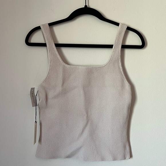 Aritzia Tops - NWT✨ Aritzia Babaton Arjun Sculpt Knit Tank (Lilac Cloud)
